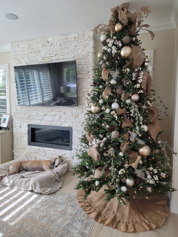 Natural Christmas Tree Decor